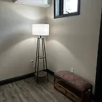 Cozy 1-Bedroom Suite